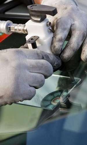 Conserto de trincas no parabrisas blindado Conserto de trincas no parabrisas blindado